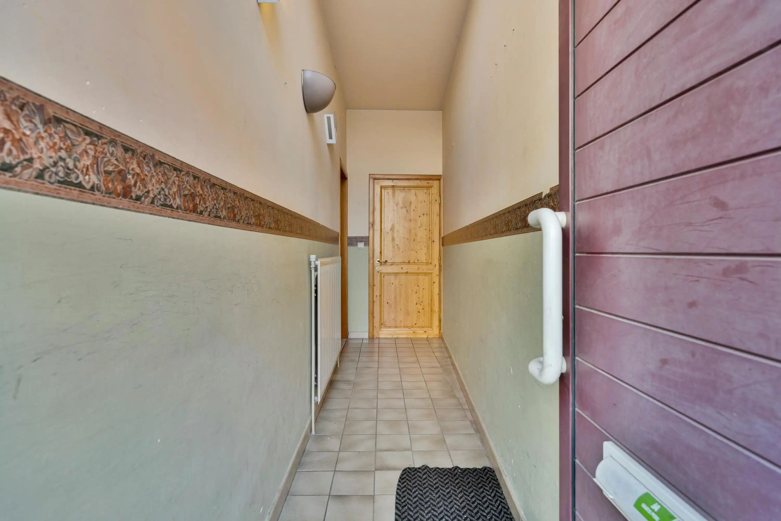 Huis met 2 slaapkamers te koop in centrum Kapellen! foto 3
