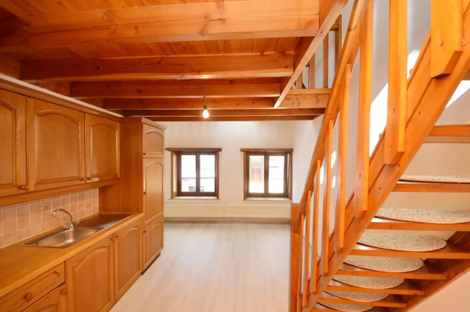 Kwalitatief verhuurde investeringseigendom 5 APP. EN 5 GARAGES in het centrum van Ninove foto 33