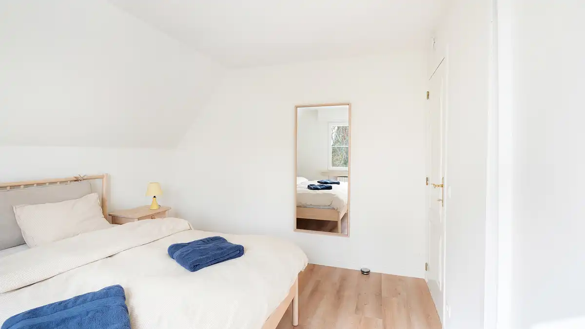 Subliem gerenoveerde koppelvilla op 150m van het strand te koop! foto 44