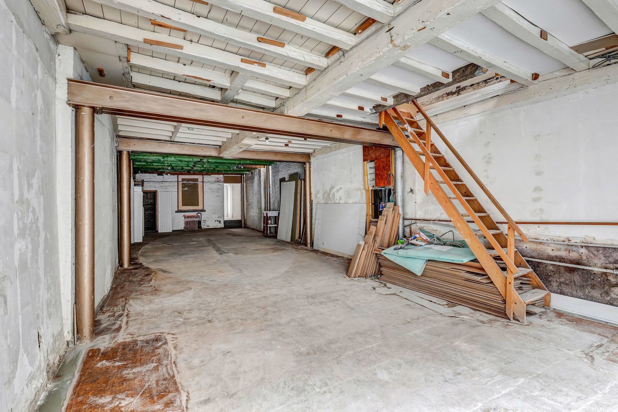 Casco handelspand in Basiliekstraat Halle foto 16