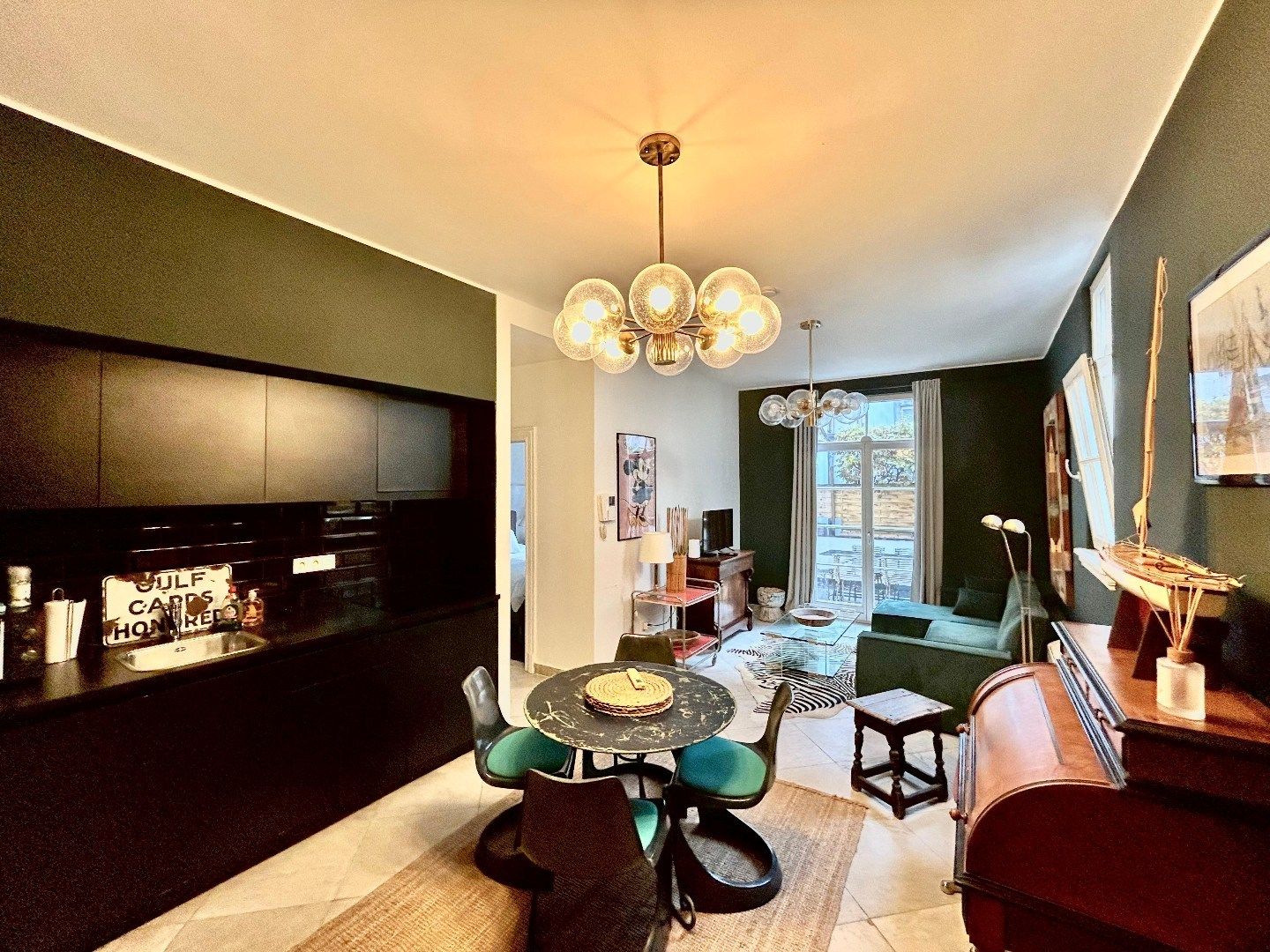 GEMEUBELD 1-slaapkamerappartement op gelijkvloers met terras foto 3