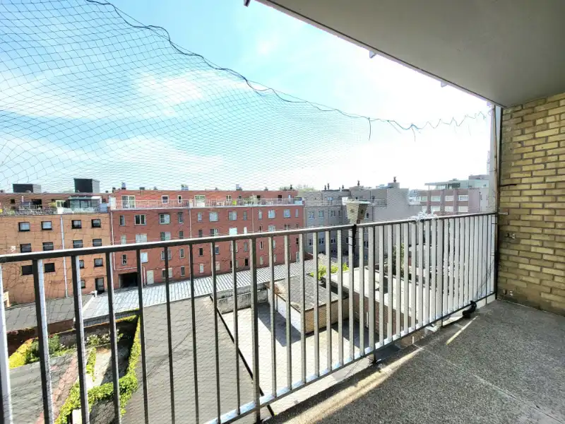 Gerenoveerd 2-slaapkamer appartement te koop foto 7