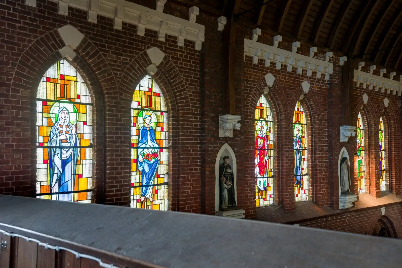 Landelijk gelegen kerk van Klein-Gelmen (Heers) foto 8