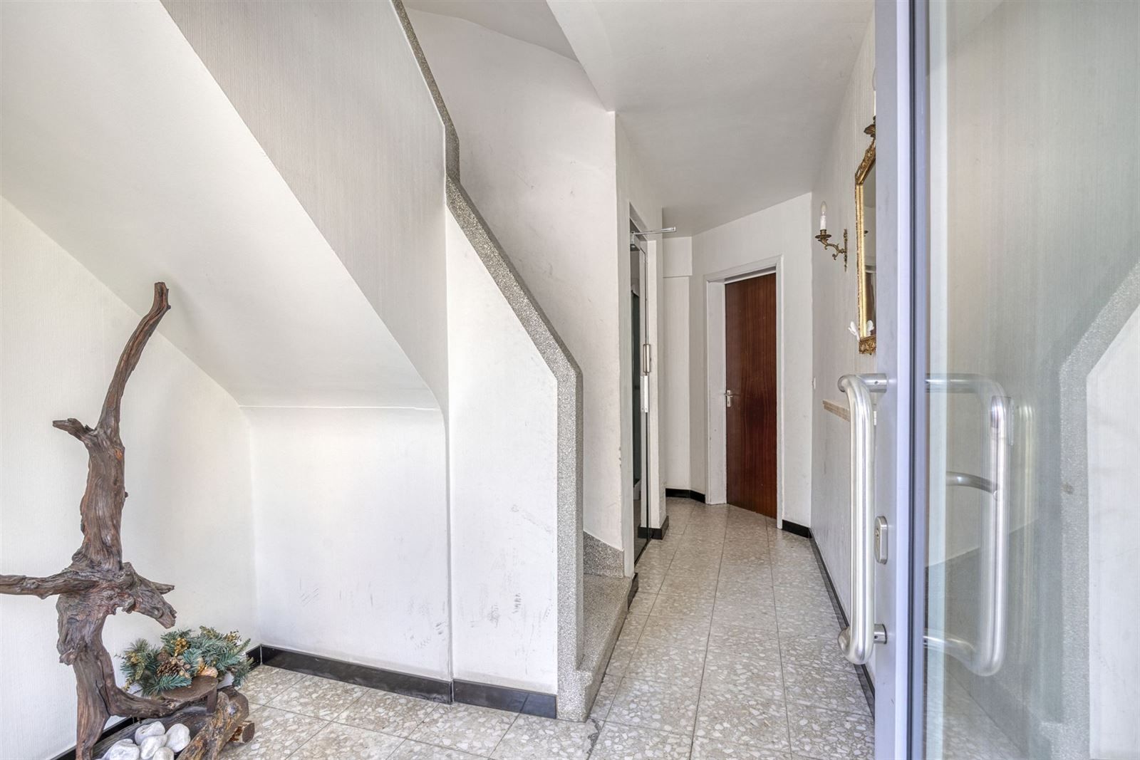 Appartement twee slaapkamers en balkon foto 4