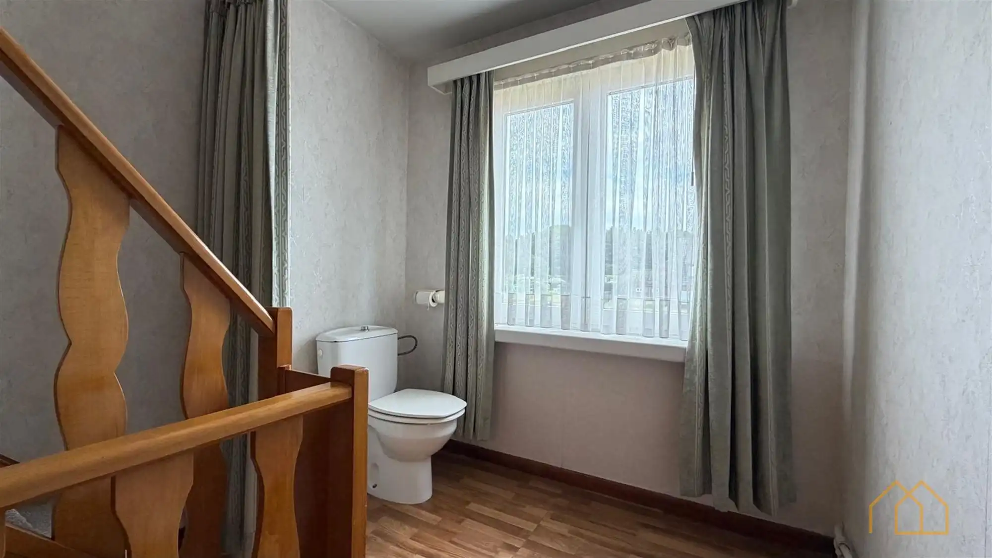 Vrijstaande woning met 3 slk en tuin foto 19