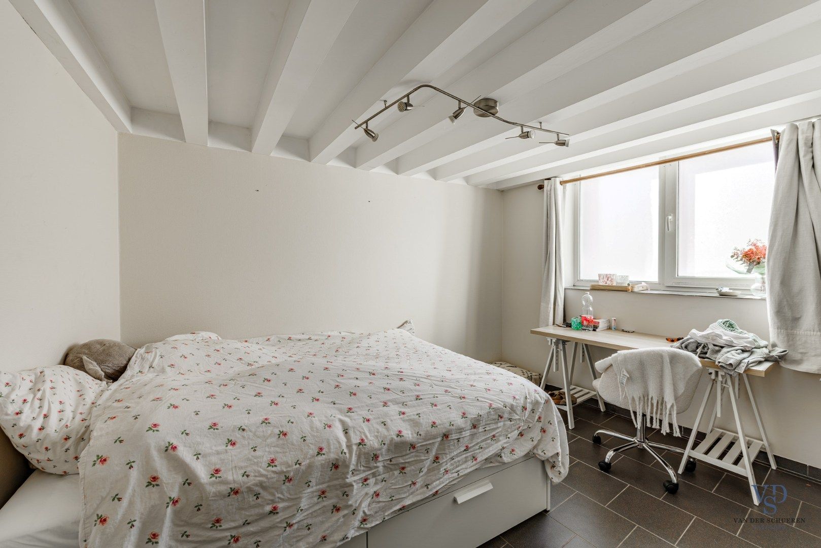 Herenhuis met 7 vergunde studentenkamers. foto 5