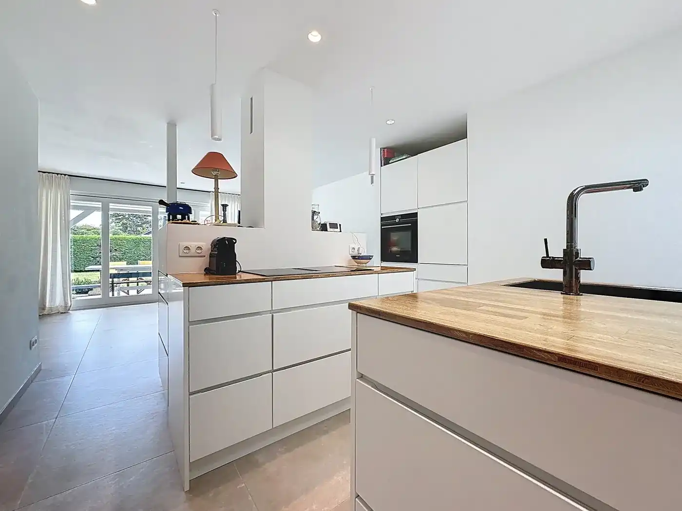 Unieke vrijstaande recreatiewoning op een toplocatie te Cadzand-Bad foto 12