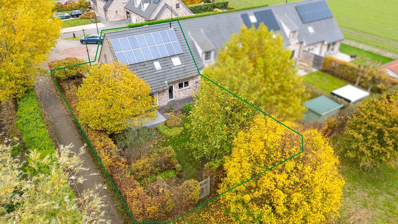 Instapklare halfopen bebouwing met 4 slaapkamers in Oostakker foto 3