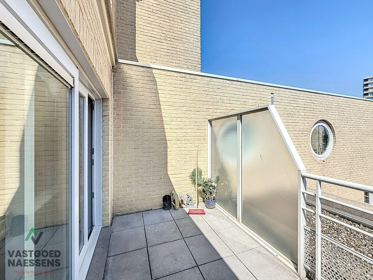 GEMEUBELD 1 SLPK APP MET 2 TERRASSEN foto 8