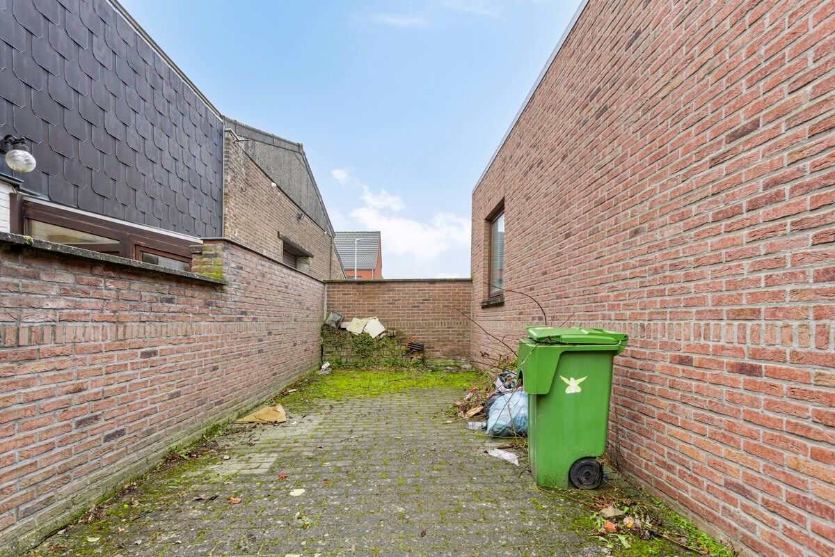 Grote woning in Tongeren centrum met ruimte voor burelen of praktijk foto 26