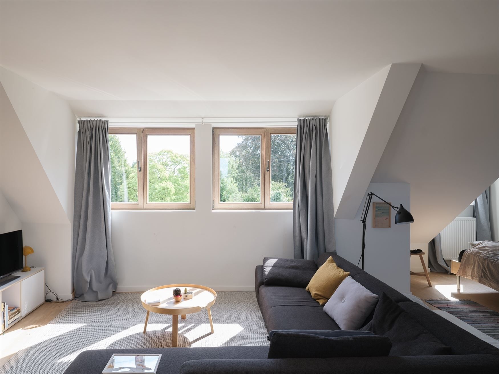 Unieke karaktervolle woning met moderne afwerking in Bottelare. foto 22
