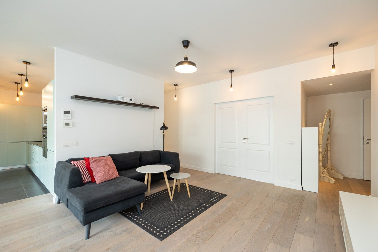 Ruim, gemeubeld appartement met 2 slaapkamers en parkeerplaats op het Eilandje foto 5