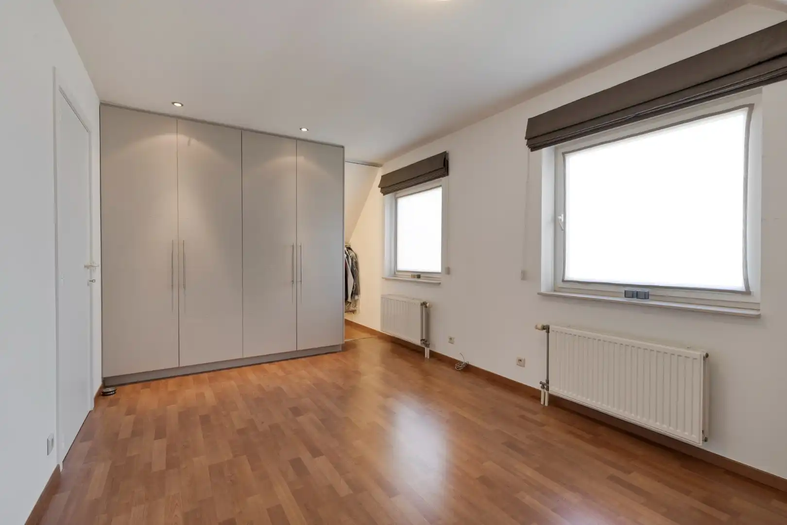 Ruime, goed onderhouden gezinswoning op 501 m²! foto 15