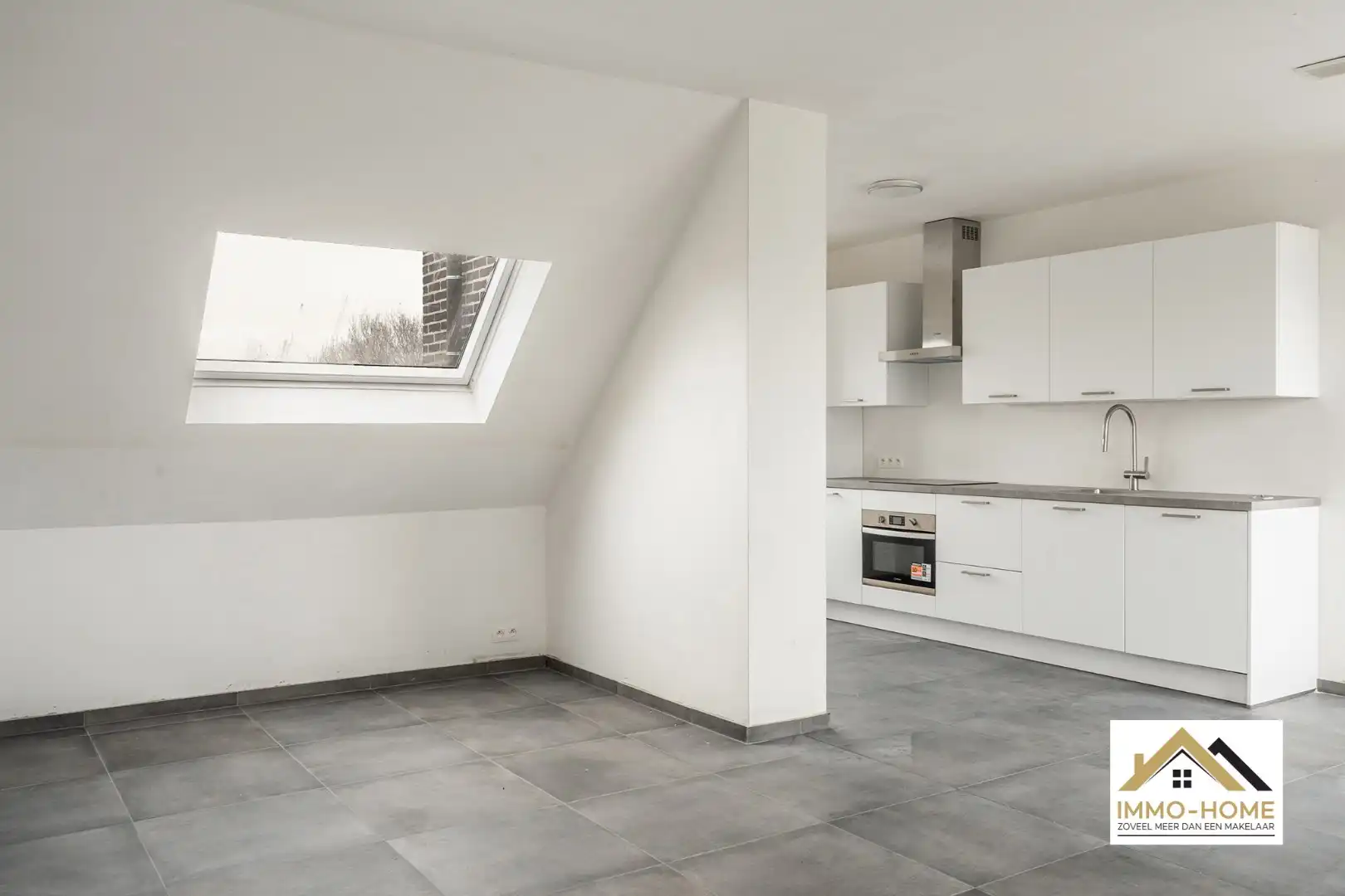 Nog drie af te werken woonunits en vier garages!  foto 17