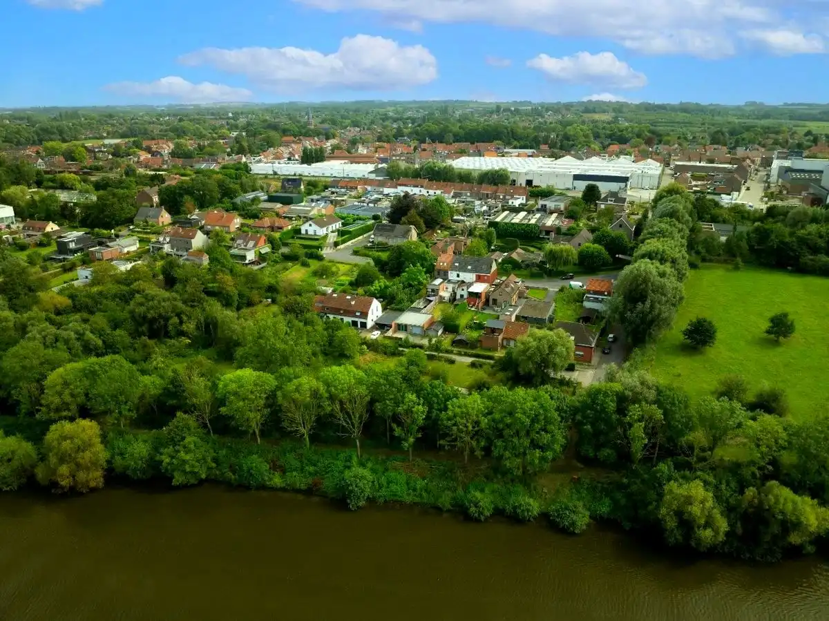 Op te frissen rijwoning met tuin, garage en 2 slaapkamers te Marke foto 18