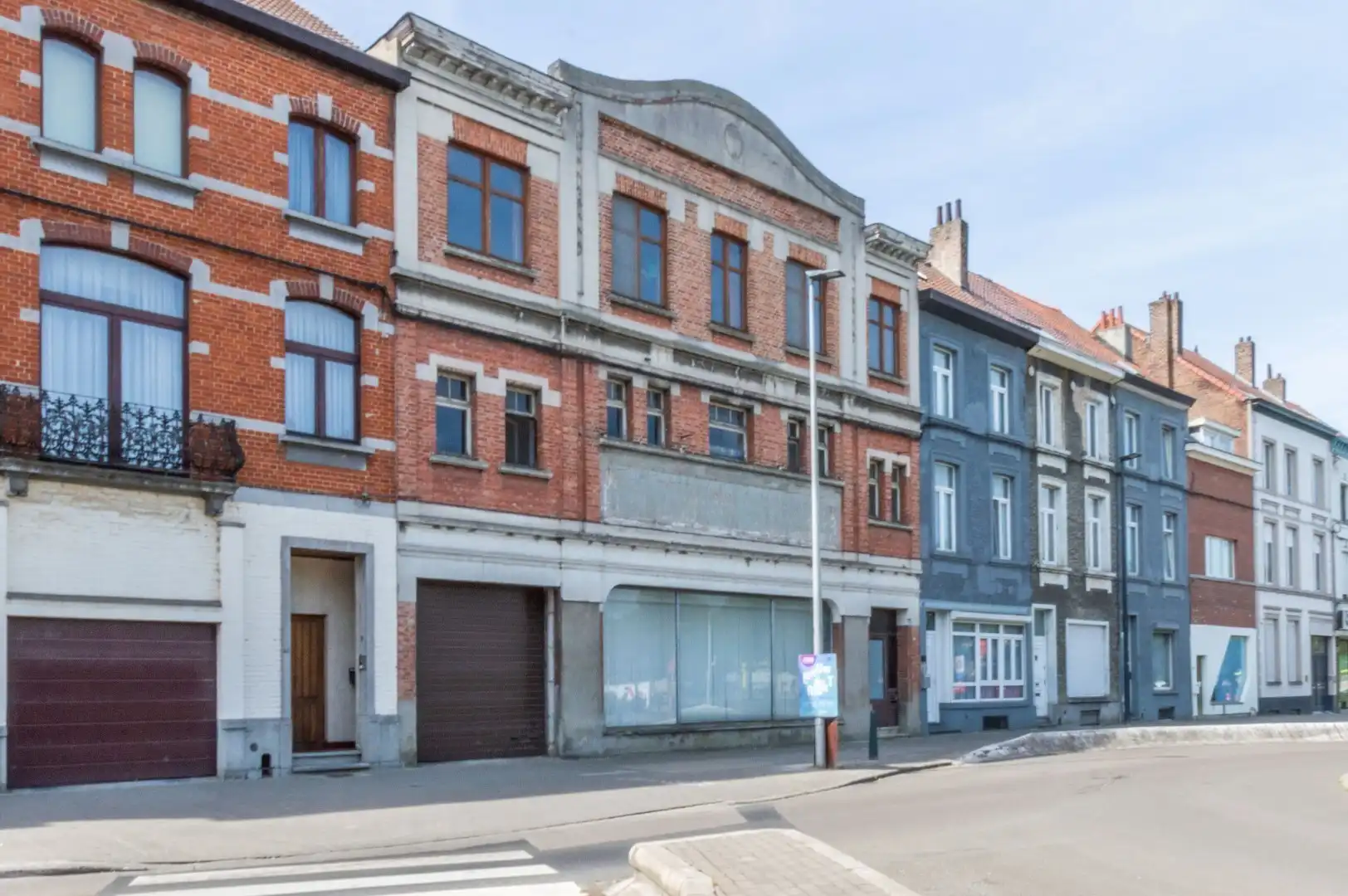 WERKPLAATS/LOODS (472m²) & KANTOOR + APP ! foto 3