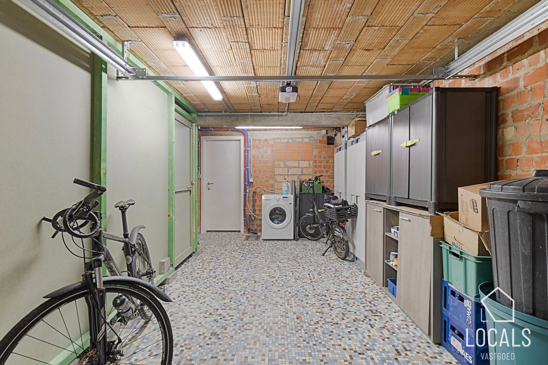 Appartement met garage, tuin en 2 slaapkamers op topligging foto 25