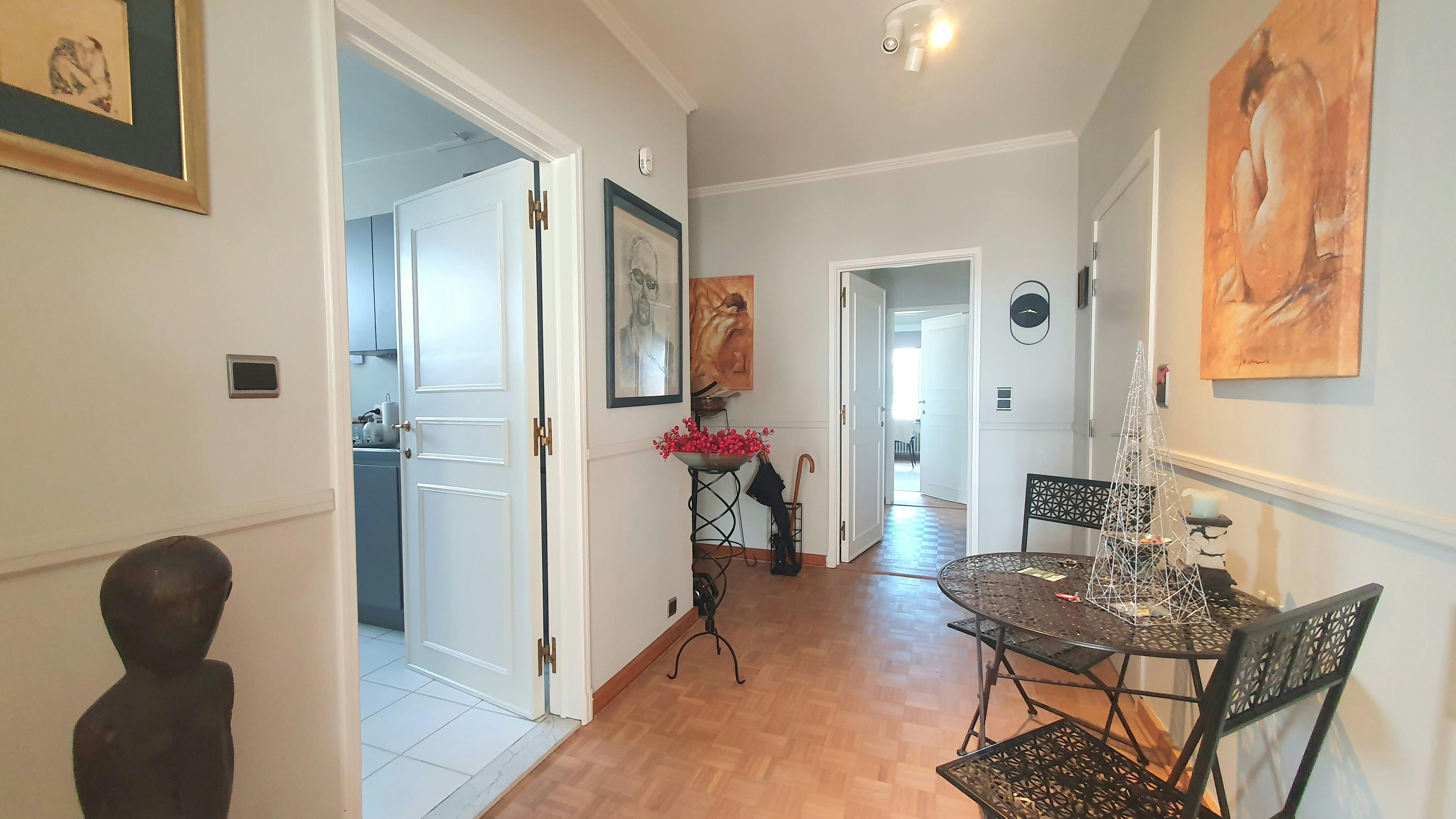 TE HUUR: 2 slaapkamer appartement inHasselt centrum  foto 5