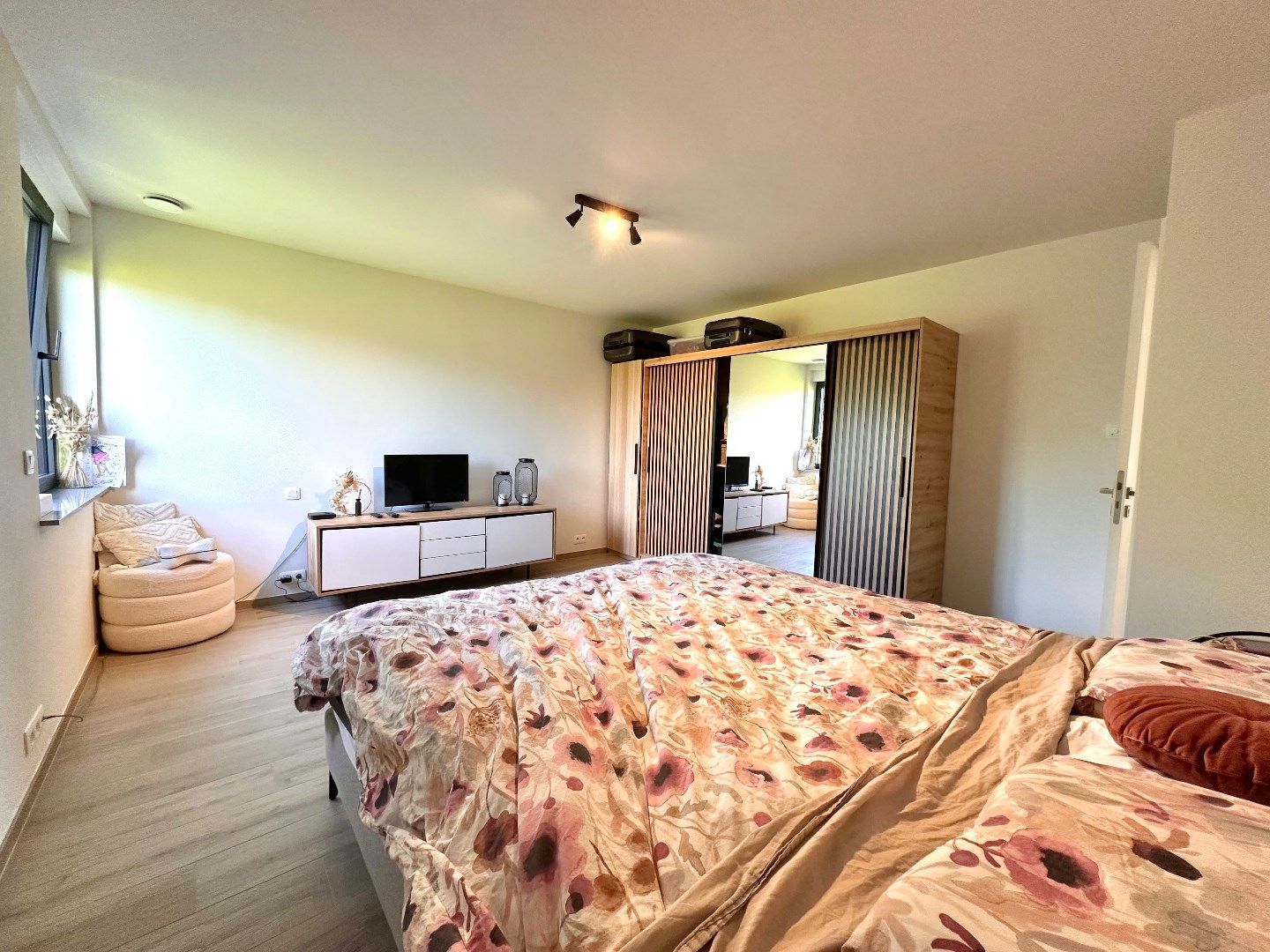 Ruime en moderne woning met luxueuze afwerking in Voeren foto 19