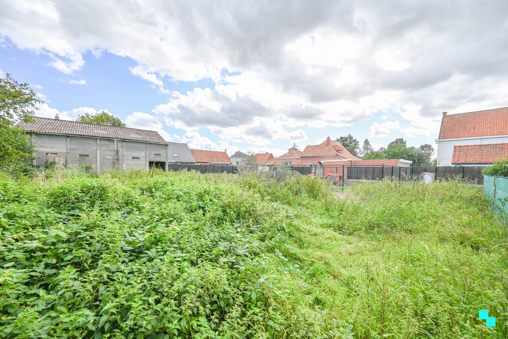 Bouwgrond voor villabouw in doodlopende straat foto 6