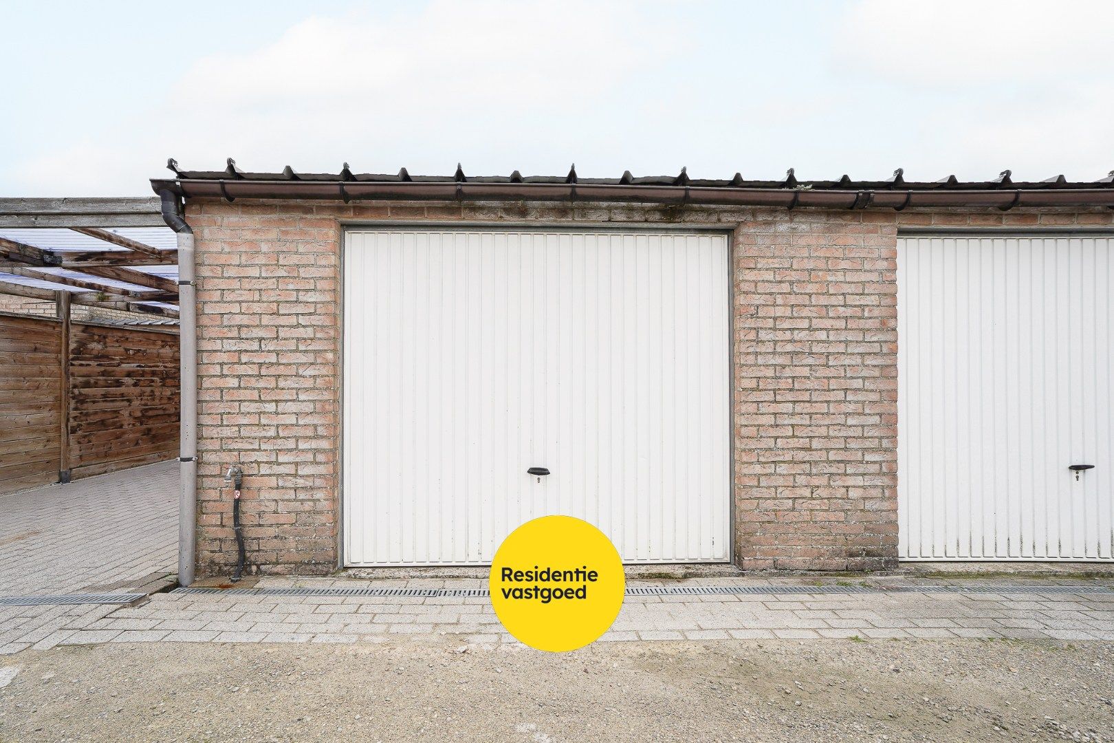 Gelijkvloers appartement inclusief garage, carport en staanplaats nabij het centrum van Ichtegem foto 14