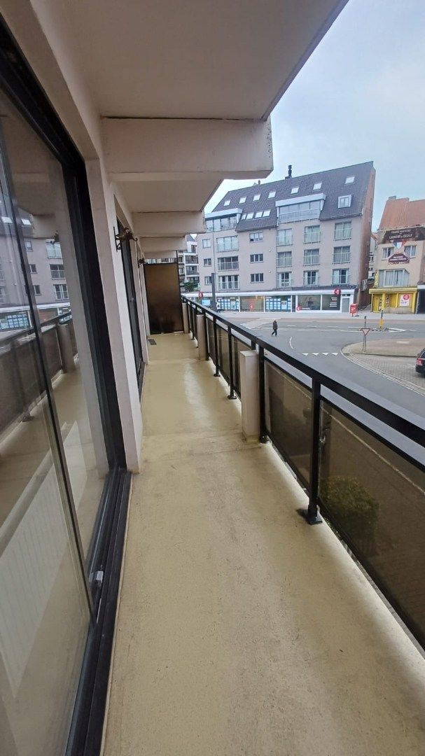 Ruim appartement met 3 slaapkamers te huur – centrum Koksijde foto 14
