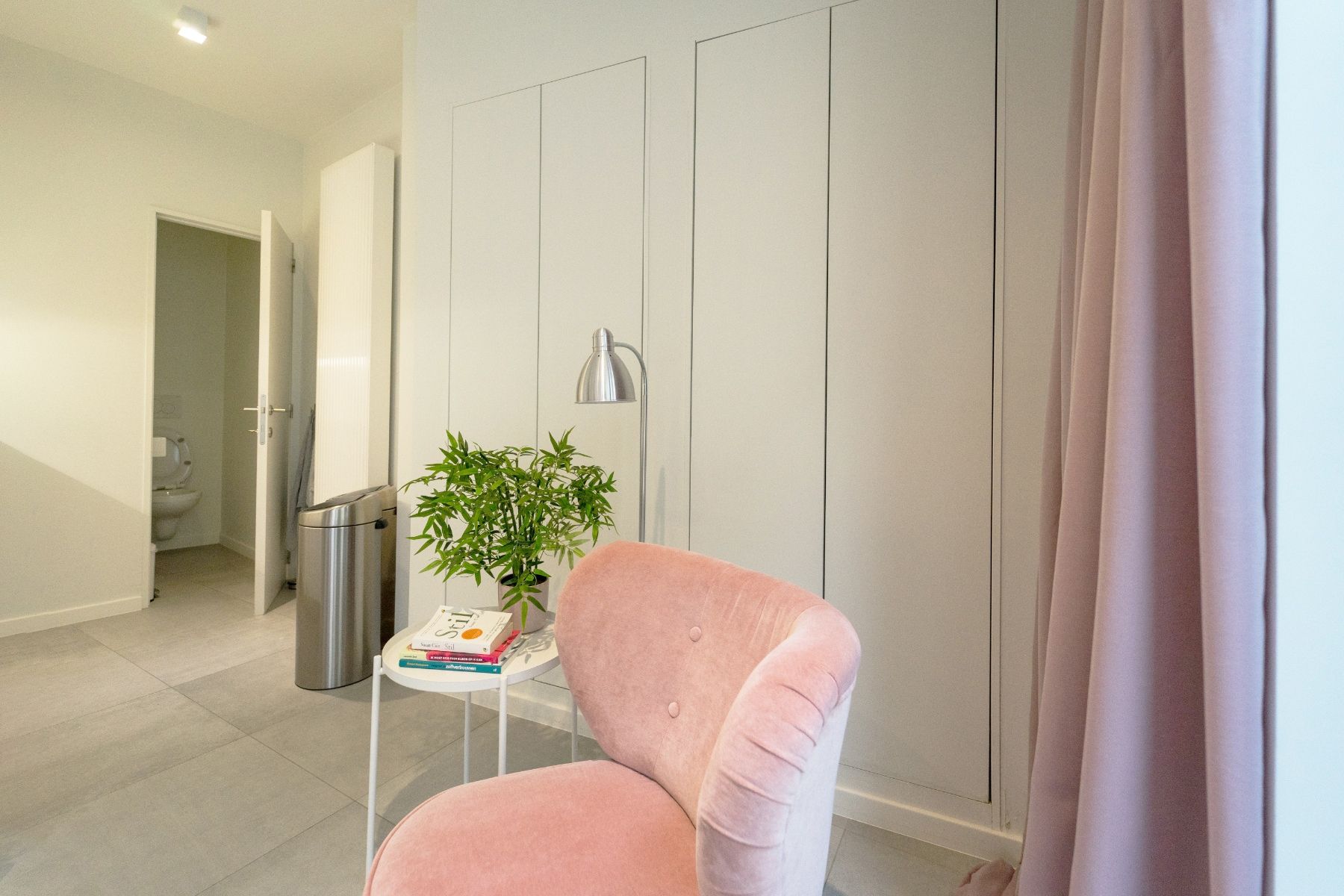 Ruime woning met bureel op gelijkvloers & 4 terrassen in hartje Gent foto 16