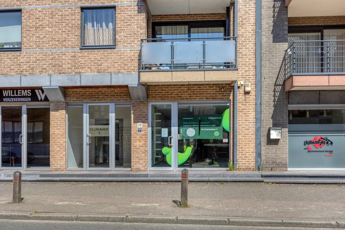 Gunstig gelegen handelspand in centrum Bilzen. foto 18