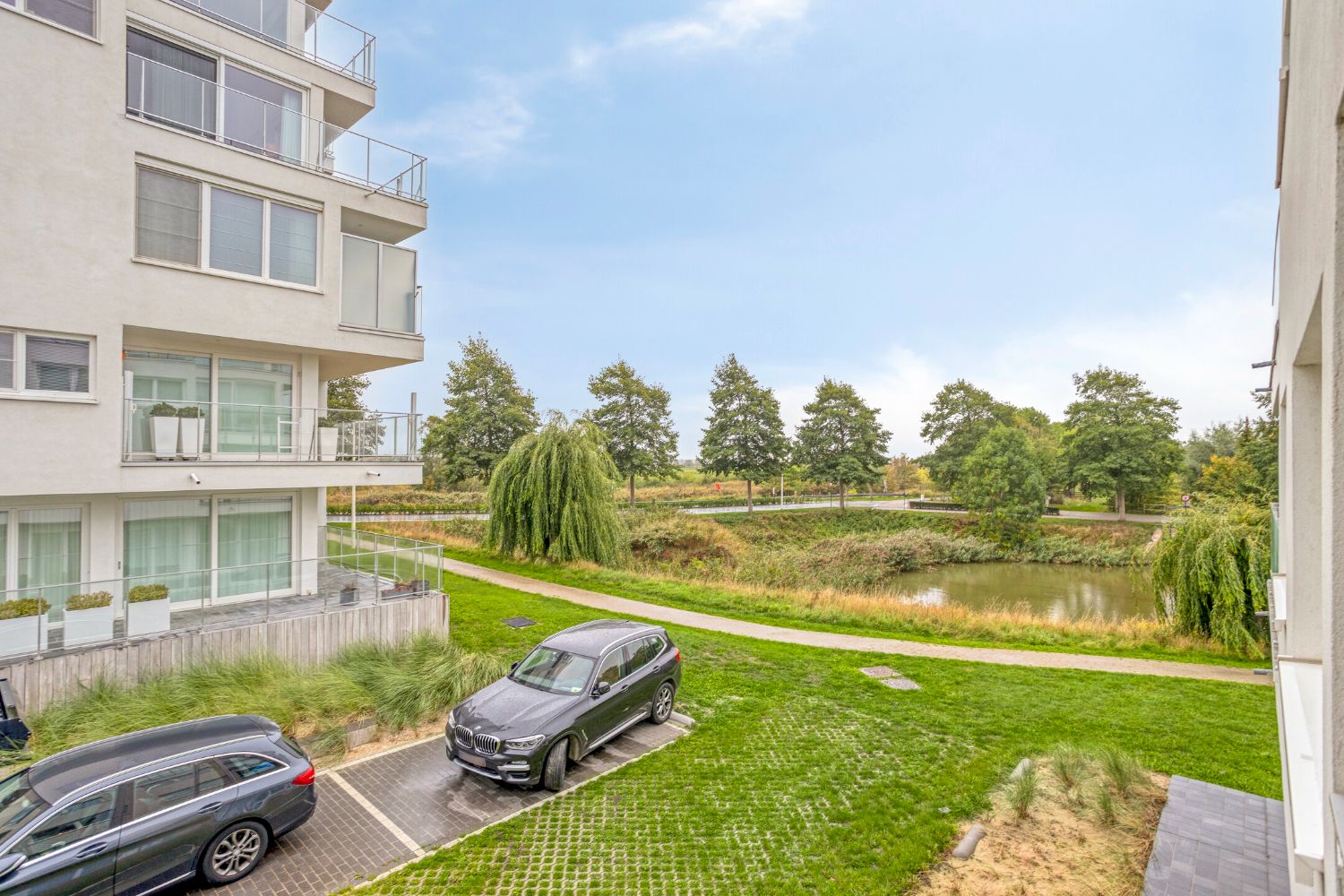 Luxueus afgewerkt appartement met 2 slaapkamers te Nieuwpoort-Stad foto 12