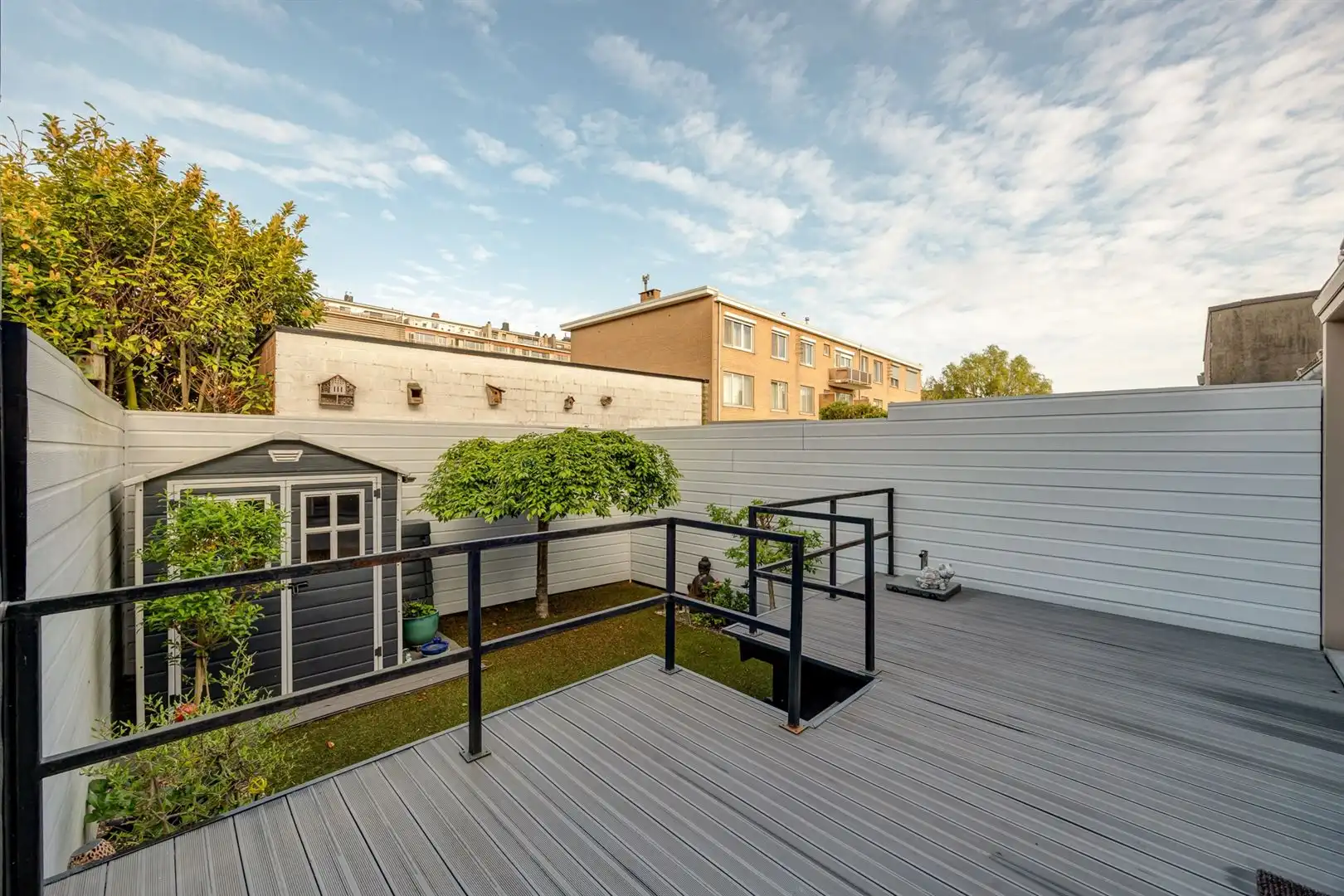 Gerenoveerde woning met 3 slaapkamers in rustige vogeltjes-wijk foto 2