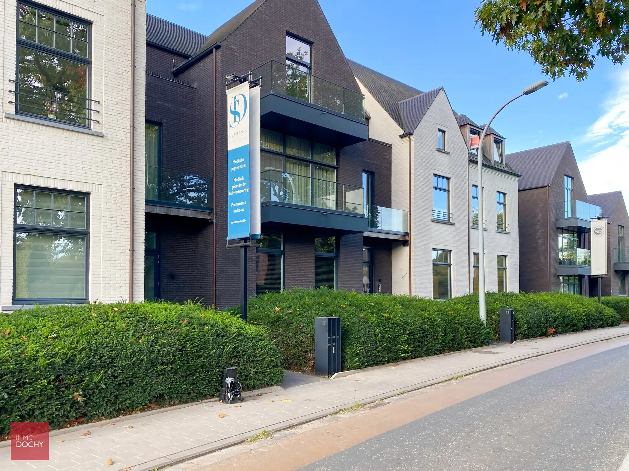 Heel ruim VILLA - APPARTEMENT in centrum | Kerkstraat foto {{pictureIndex}}