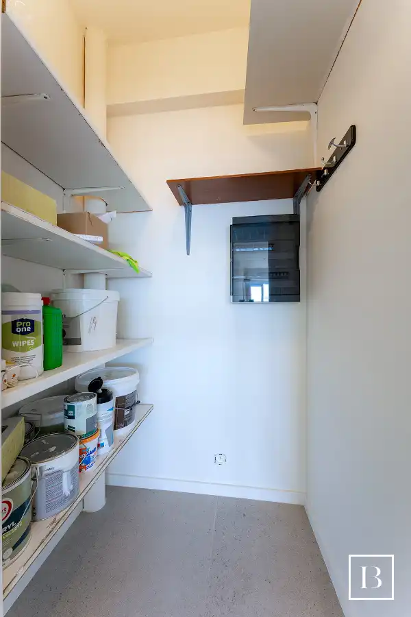 Hoogwaardig gerenoveerd appartement nabij de zeedijk foto 18