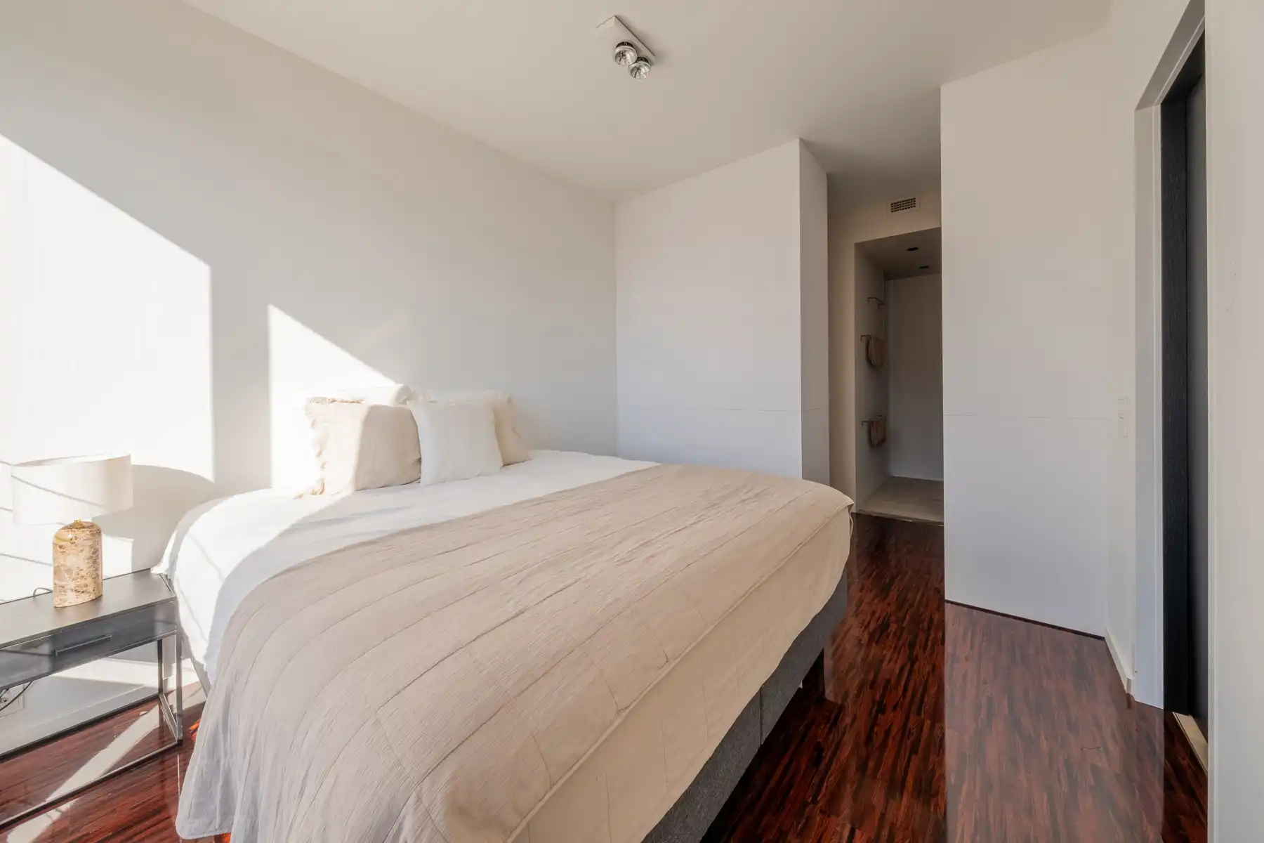 Gemeubeld luxeappartement met adembenemend uitzicht foto 5