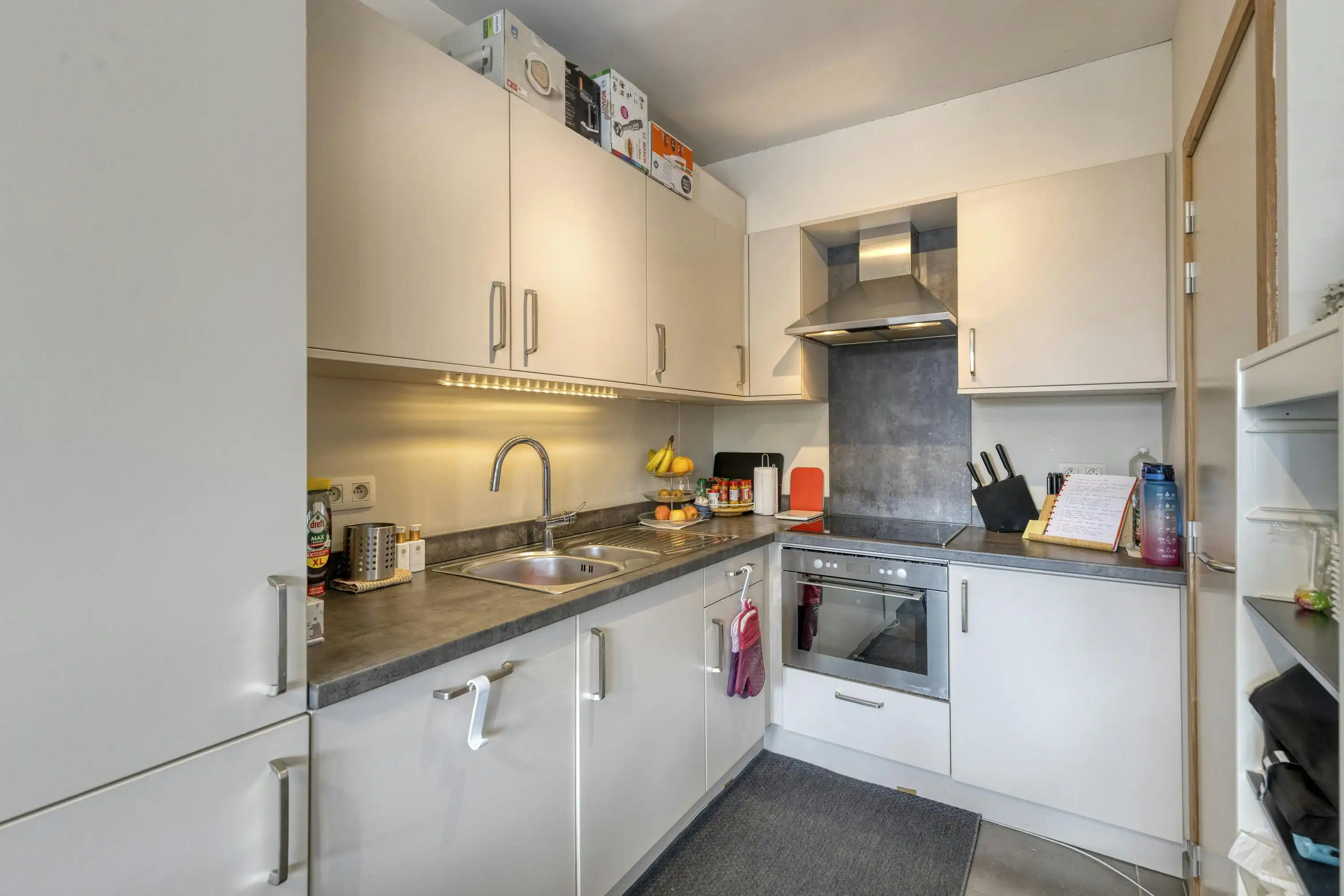 Instapklaar appartement in Ieper met terras en garage  foto 7