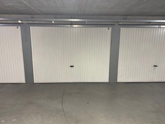 Dubbele garagebox te huur op jaarbasis foto 1