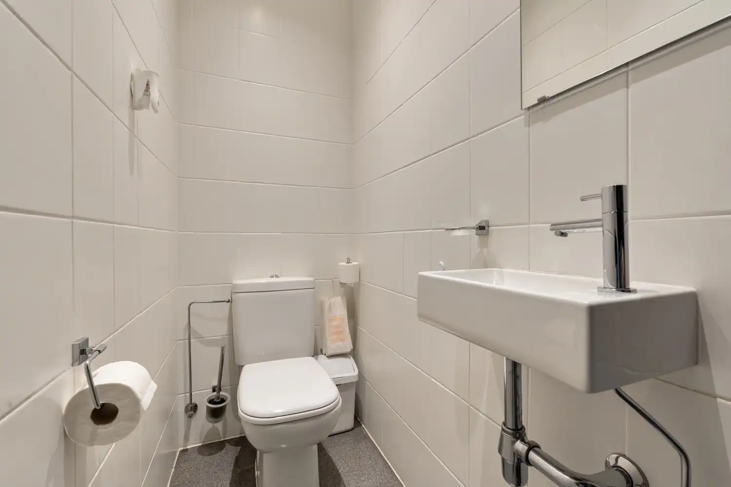 Handelspand op toplocatie aan de Markt te Bilzen! foto 18