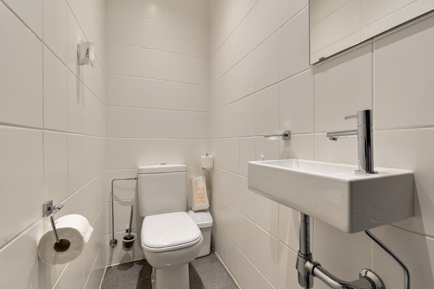 Handelspand op toplocatie aan de Markt te Bilzen! foto 18