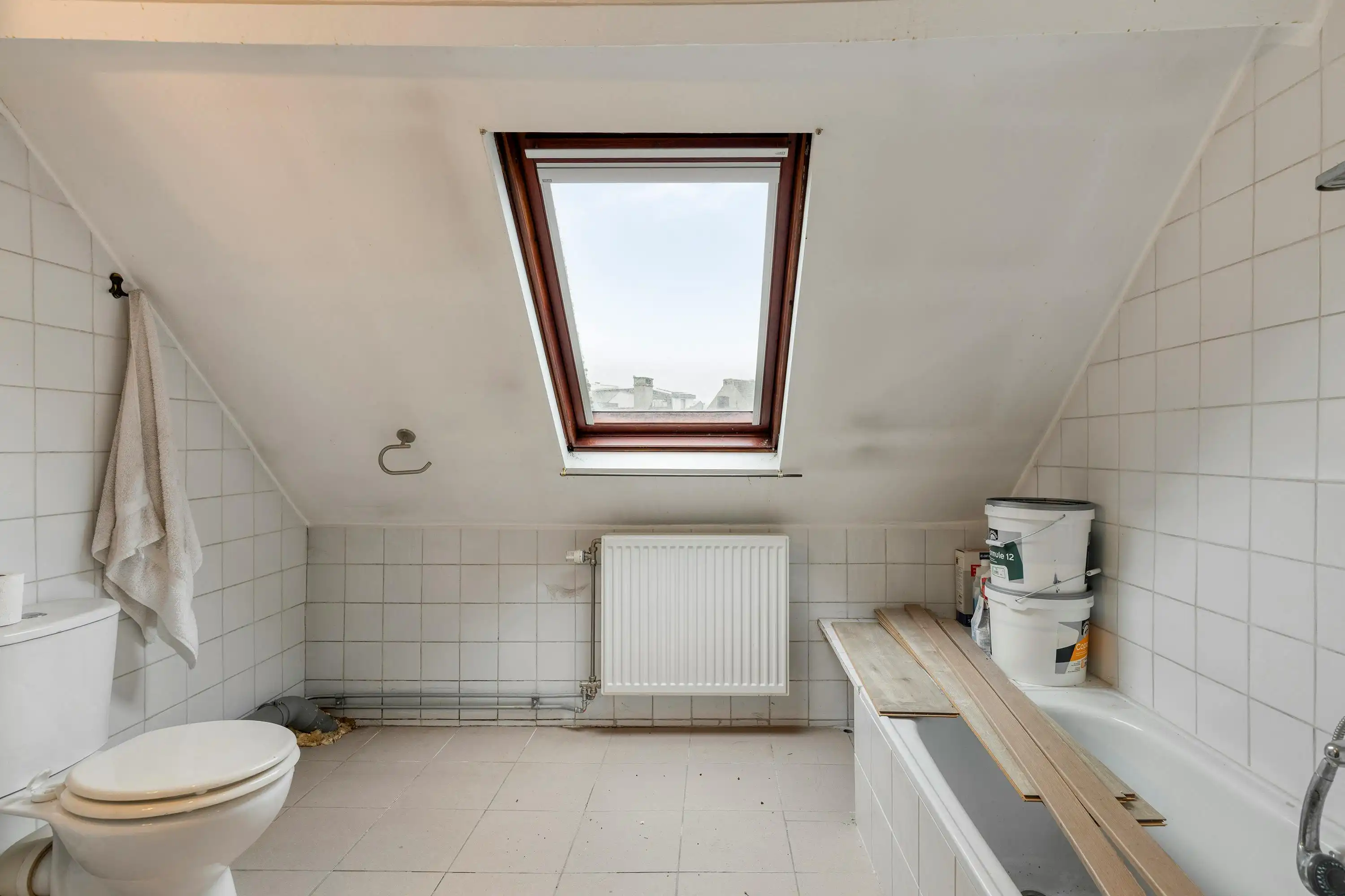 Op te frissen huis met 4 slaapkamers te koop in Borgerhout! foto 20