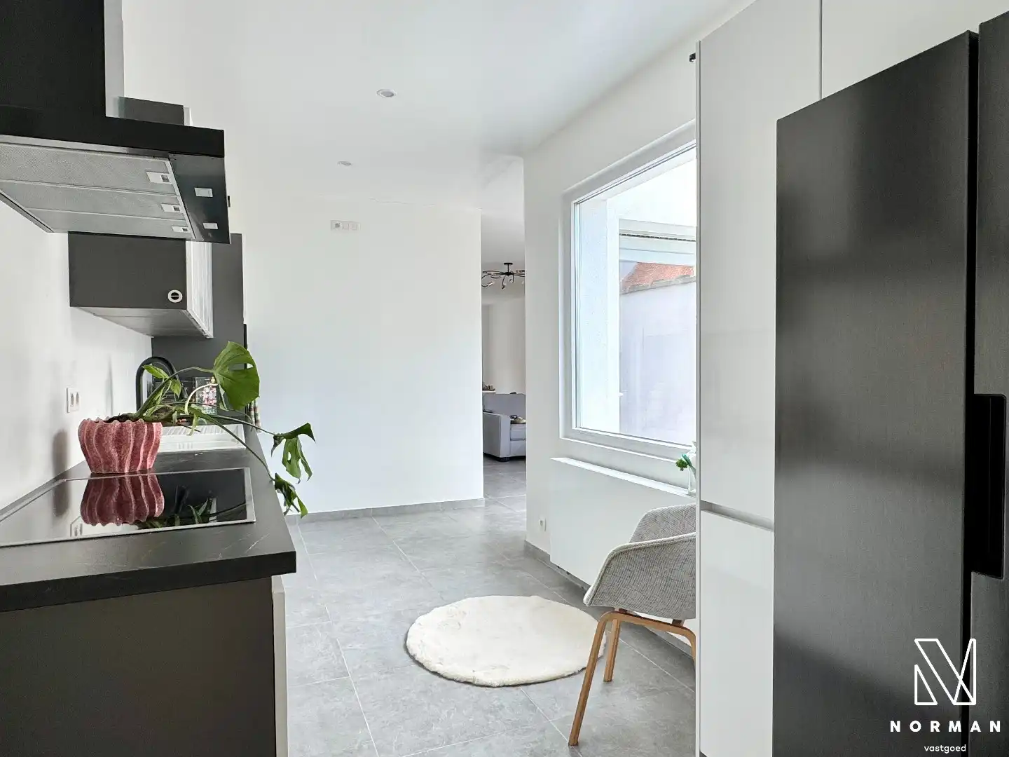 Grote woning met 4kamers, 2 badkamers,... foto 10