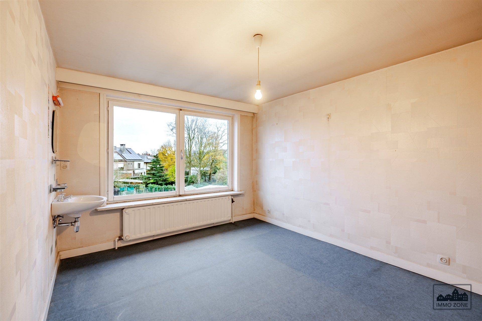 Ruime renovatiewoning met 5 slaapkamers en grote tuin foto 15