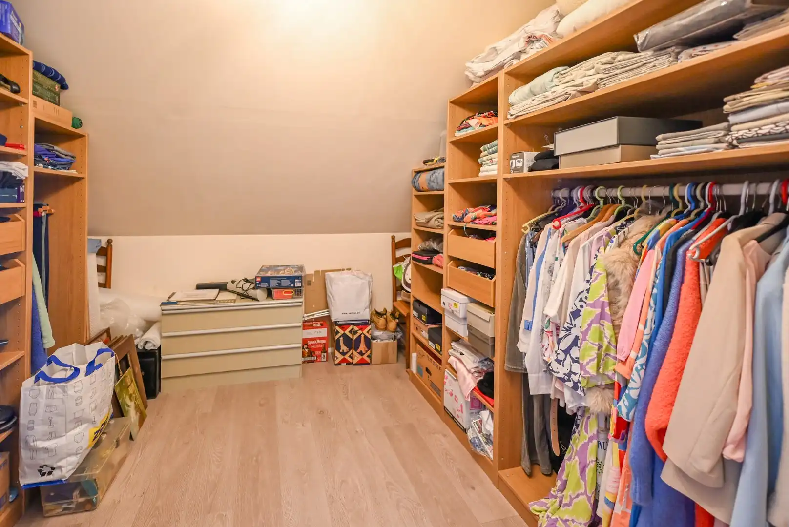 Mooie ruime open bebouwing met 3 slaapkamers en garage  foto 20