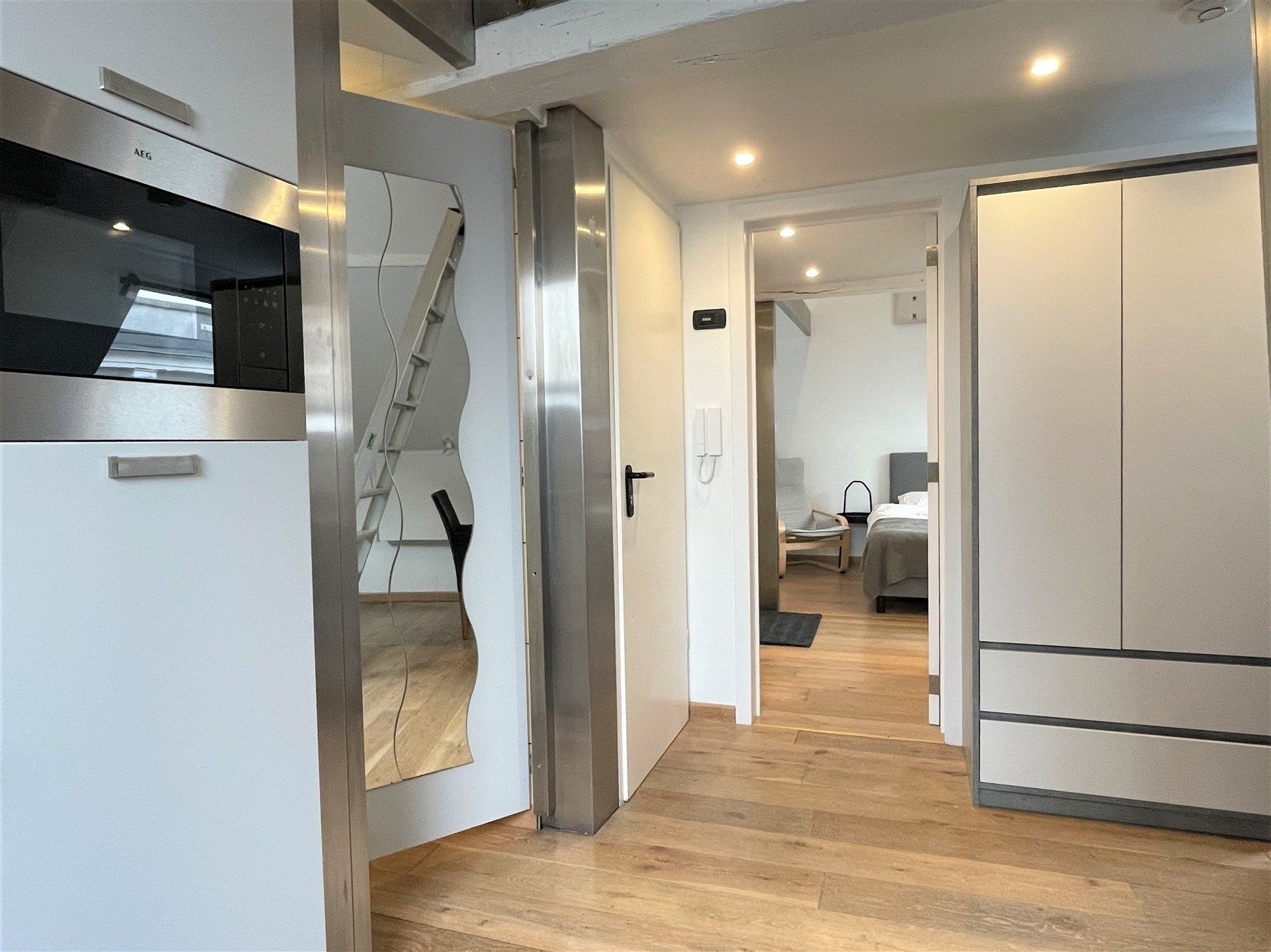 Gemeubeld appartement aan de Grote Markt, Antwerpen! foto 11