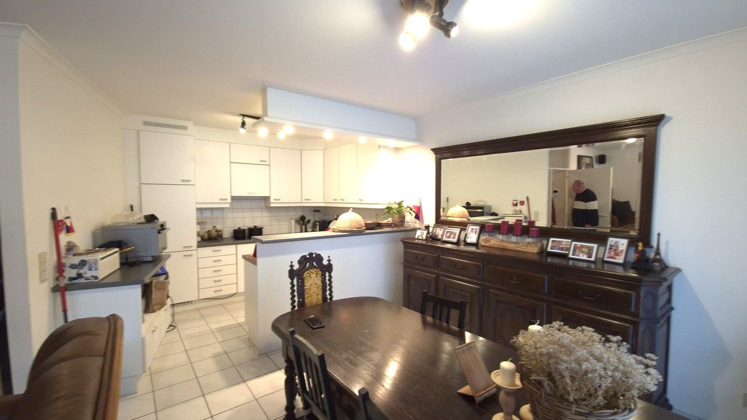 Gezellig 2-slaapkamerappartement met 2 terrassen en binnenstaanplaats in Kessel-Lo foto 3