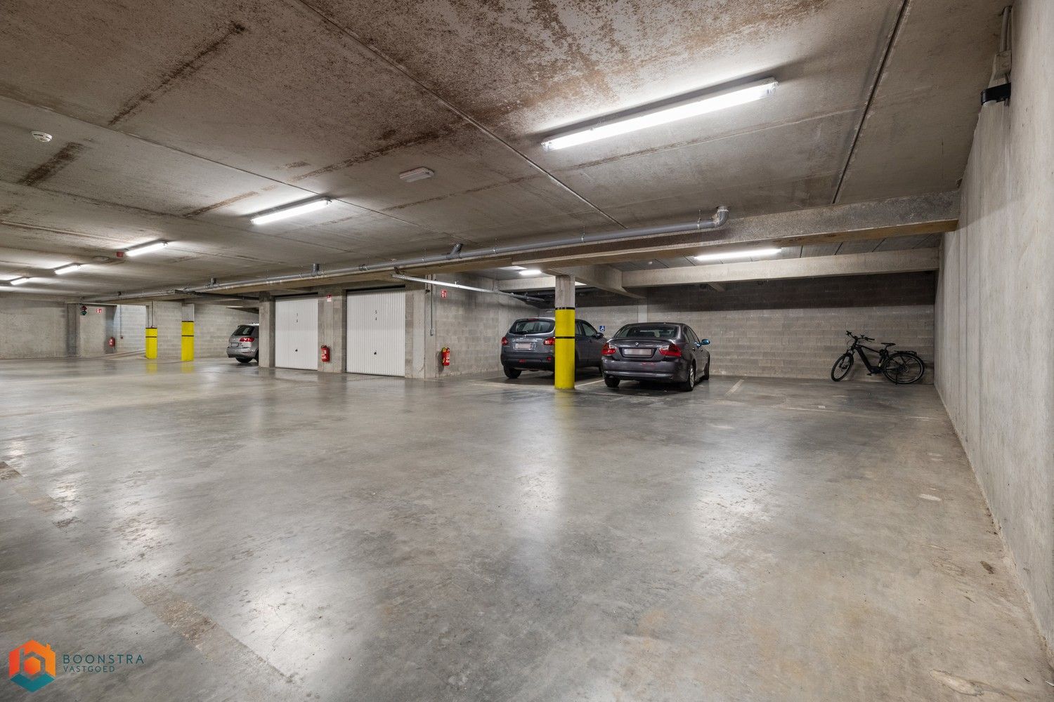 Gelijkvloers app met 2 slpkrs, tuin en garage te Koningshooikt foto 21