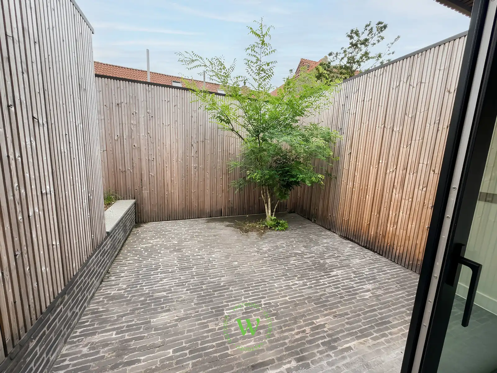 Volledig gerenoveerde woning met zonnige buitenruimte. foto 3