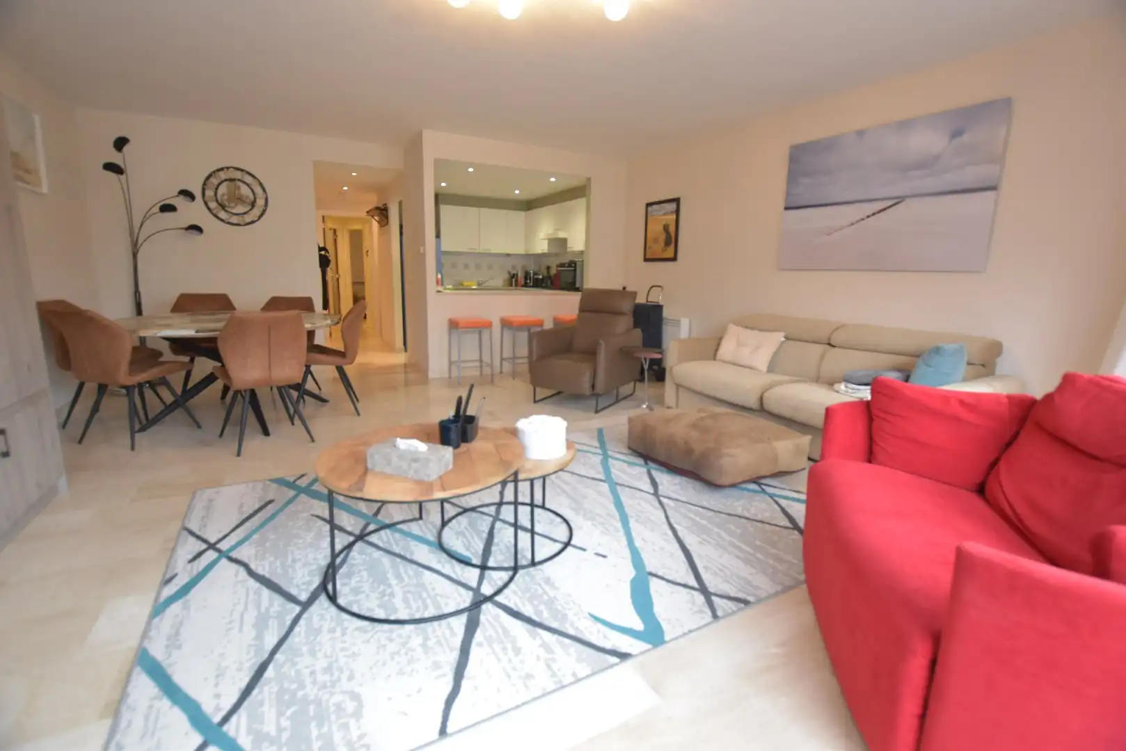 Gemeubeld appartement vlakbij het strand en de Lippenslaan foto 2