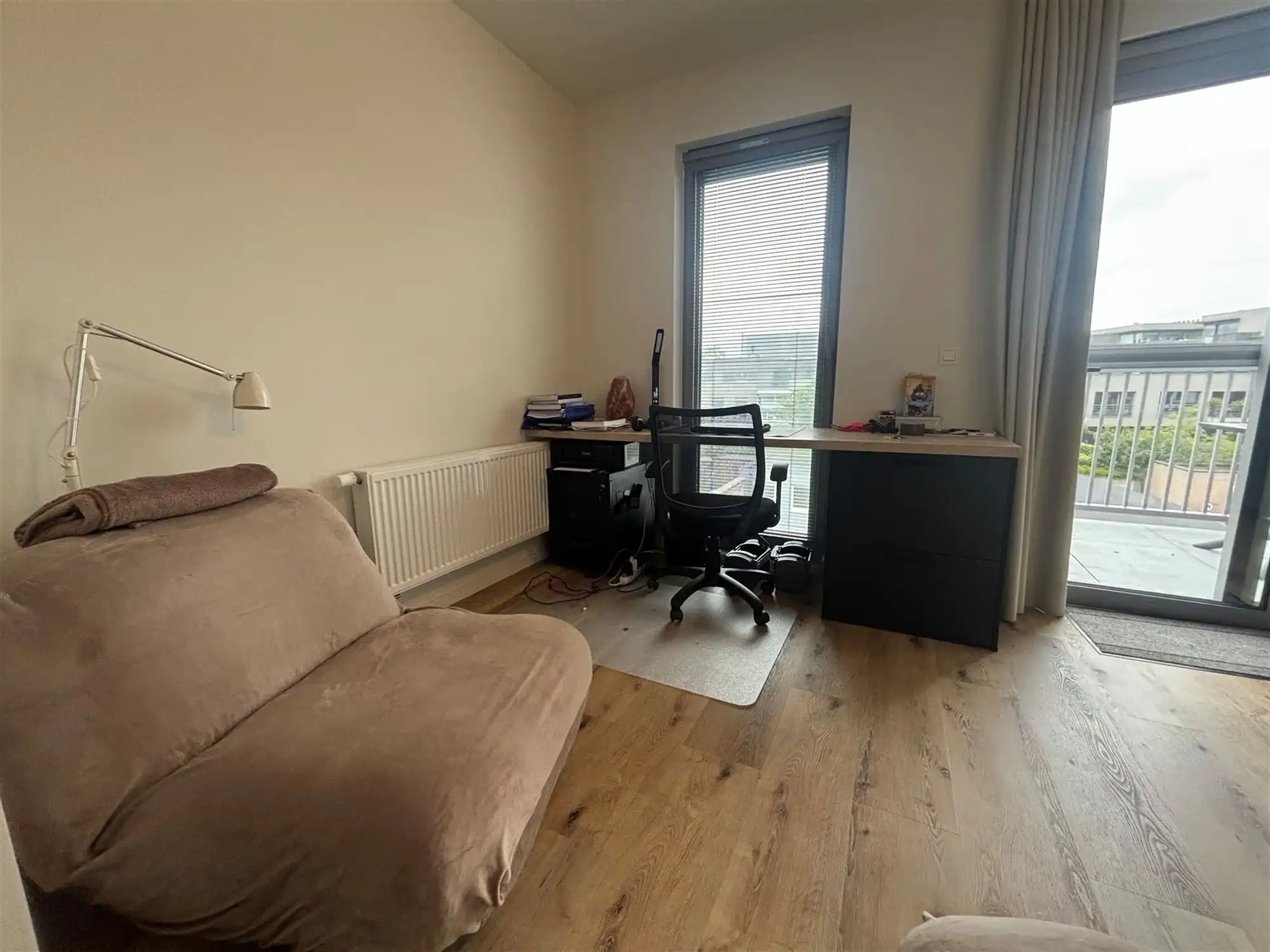 Ruime en lichtrijke studio op toplocatie foto 2