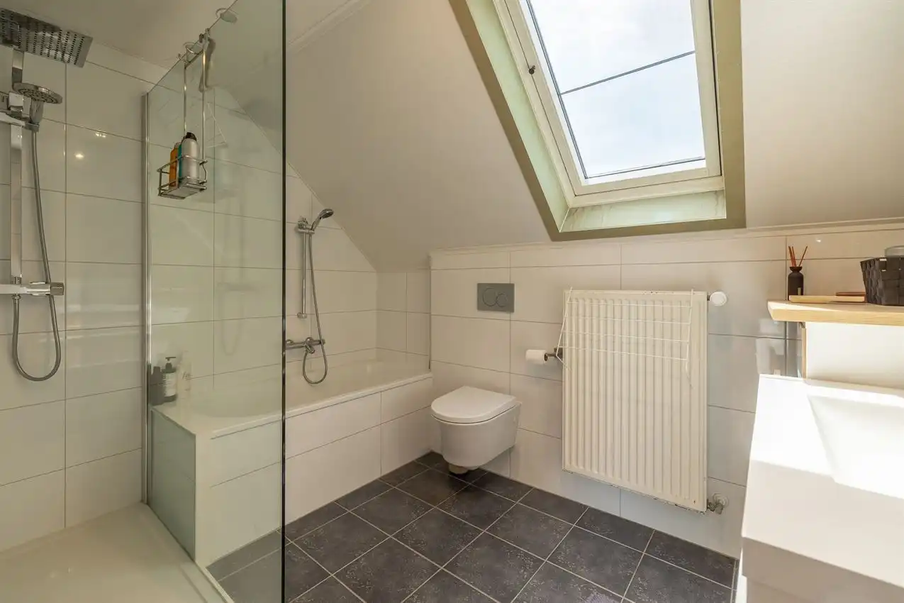 Uniek hoevepand met vele mogelijkheden: kangoeroewoning, horeca, vrij beroep... foto 24