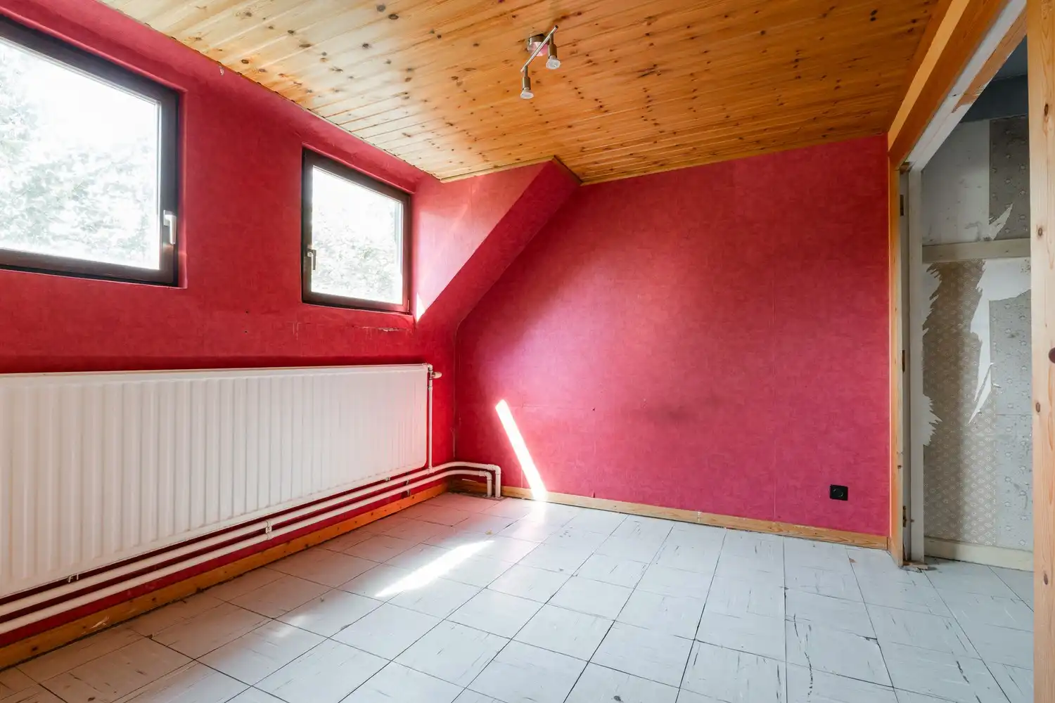 Ruime multifunctionele woning met een toonzaal en een schitterend perceel van 1108 m²! foto 28
