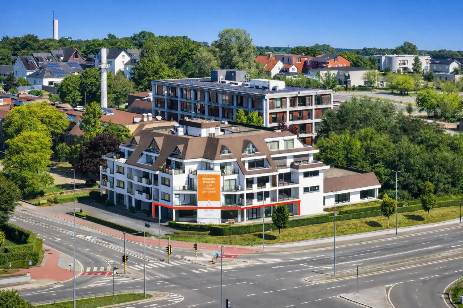 Unieke kans op topligging in Hasselt –  gelijkvloerse commerciële ruimte te koop (295 m²) foto 3